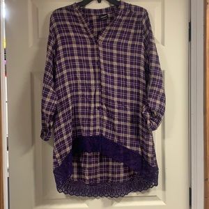 cute flannel top! 💜